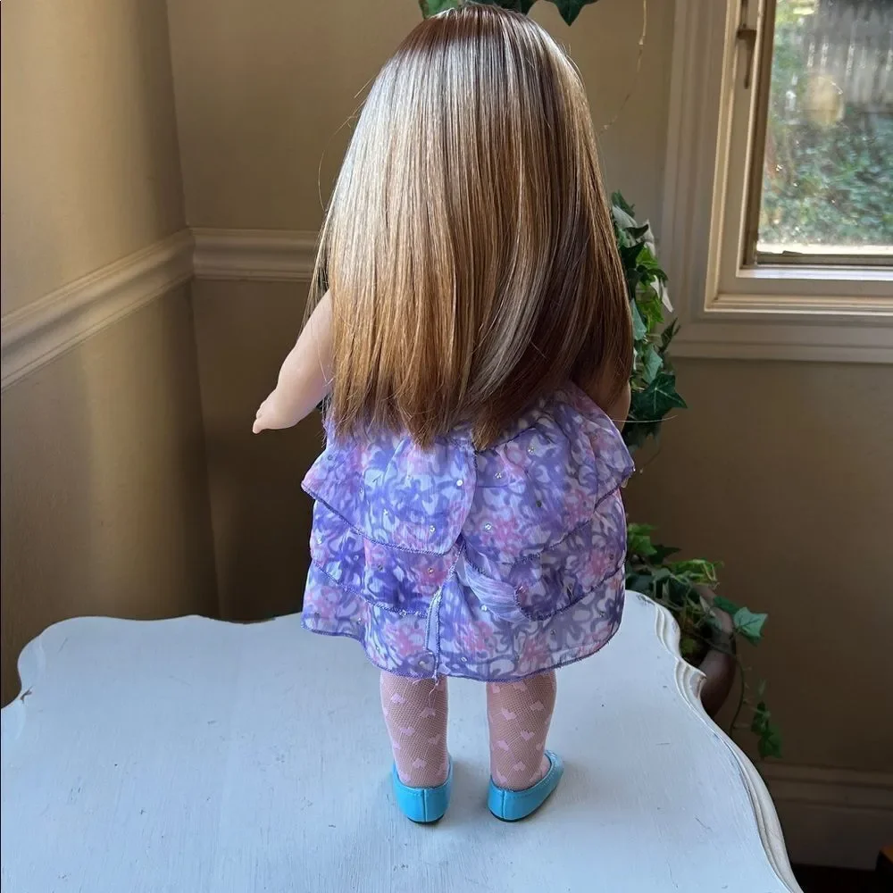 American Girl Doll Truly Me In Original Dress and Shoes. Excellent Condition